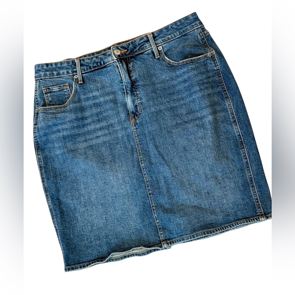 EUC Old Navy Denim Blue Women's Skirt Size 16